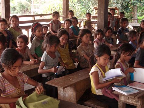 pendidikan dasar laos